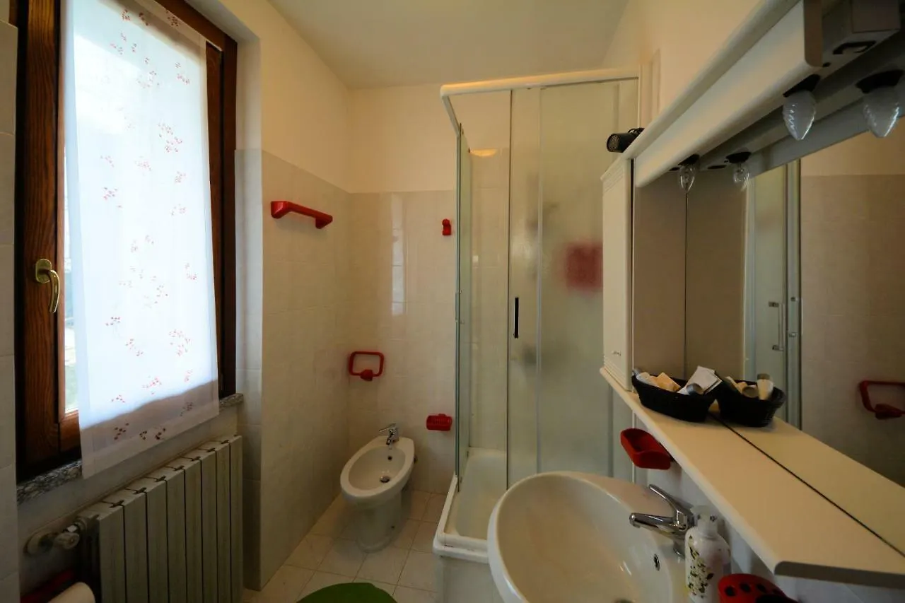 Agriturismo Runchee Vercana Farm stay